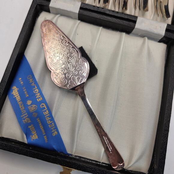 Kent Silversmiths Sheffield Silver Plated Forks & Server Set in Box England - Picture 6 of 16